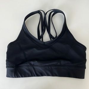 Lulu lemon sports bra size 4
